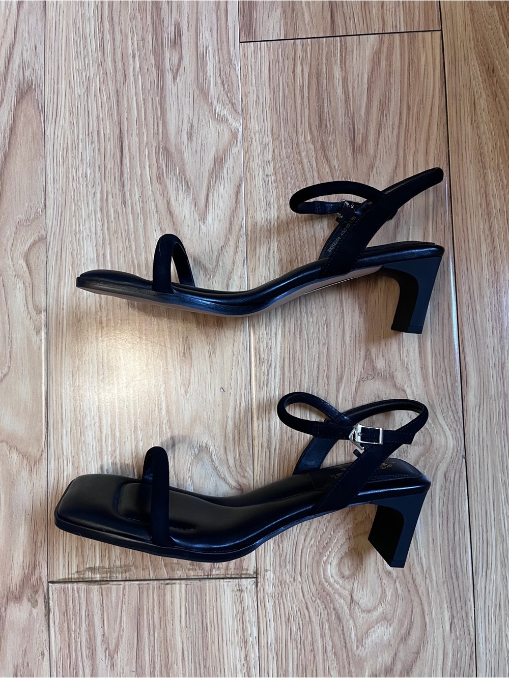 NWOT* 7or9 Rye Bread Sandal | Black, 8.5Women's